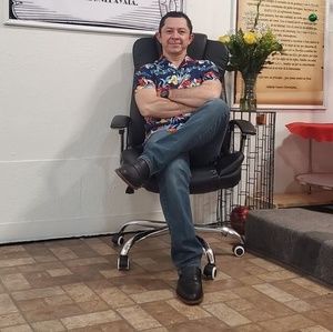 Meet your Posher, Juan